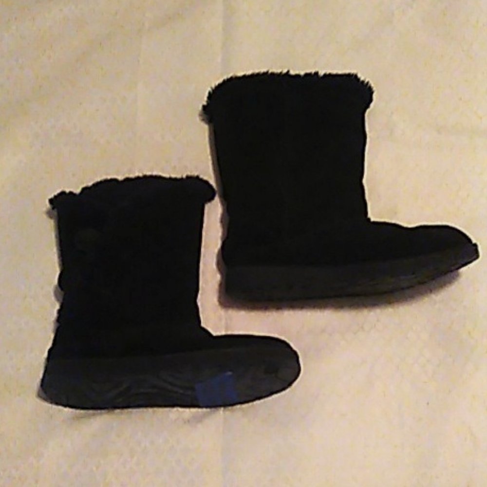 Boots Kohl's Women's 6 M Black Suede Leather Fur Lined Buttons Warm